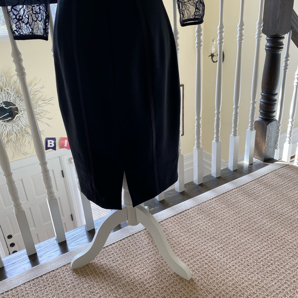 NWOT Carmen Marc Valvo Dress Lace Long Sleeve in Black Size 2 - Picture 8 of 10